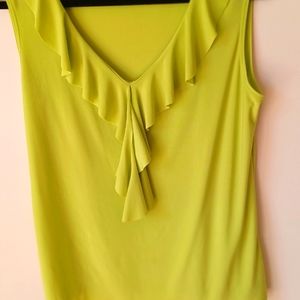 Top green  lite size medium